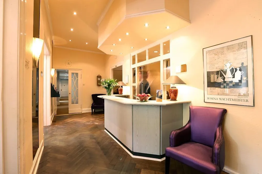 Hotel Amsterdam Hamburg 3*,